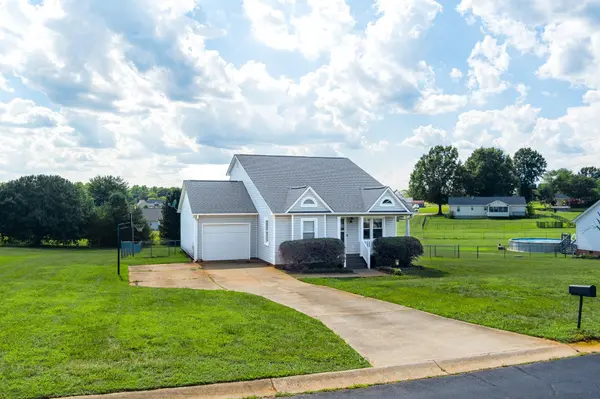 215 Upland View DR, Boiling Springs, SC 29316