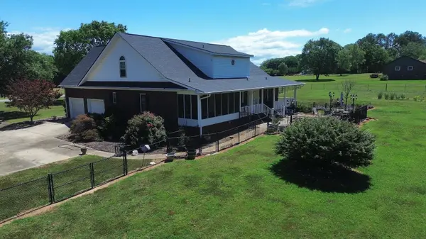 143 Ashworth School Rd, Gaffney, SC 29341