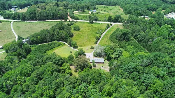 147 Batchelor Dr, Blacksburg, SC 29702
