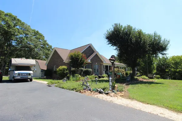 178 Tuscany LN, Chesnee, SC 29323-8119