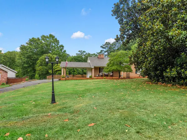 120 Cart DR, Spartanburg, SC 29307