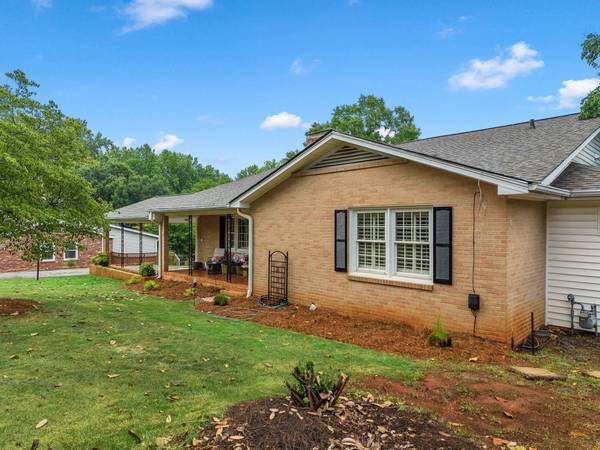 120 Cart DR, Spartanburg, SC 29307
