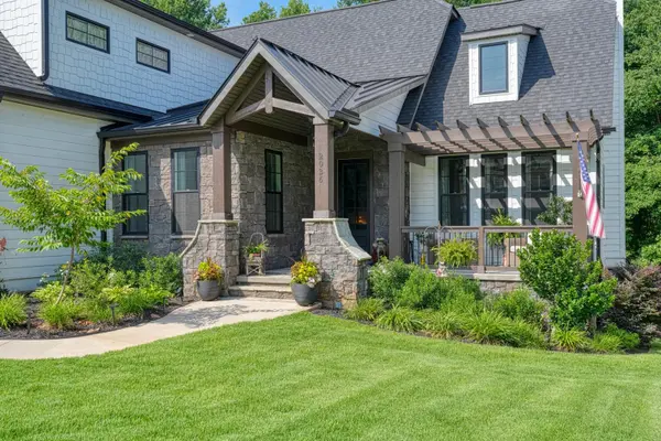 2036 Ivy Cottage PATH, Boiling Springs, SC 29316