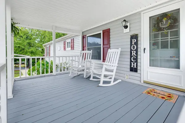 462 Forest DR, Cross Hill, SC 29332