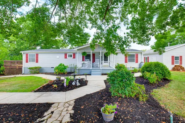 462 Forest DR, Cross Hill, SC 29332