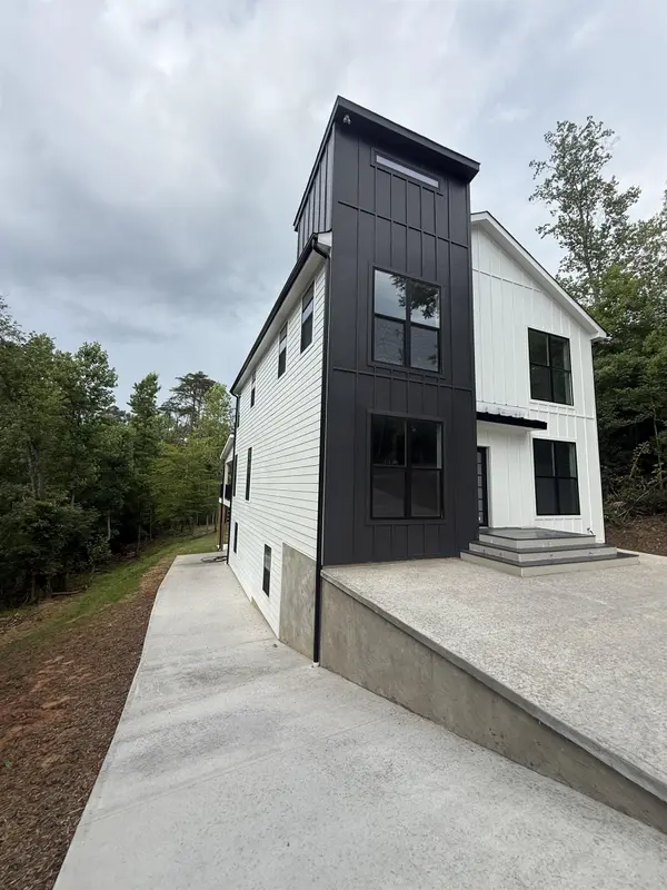 210 Stanley DR, Greenville, SC 29611-3030