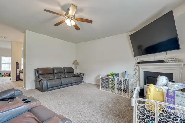 2062 Pomerol DR, Moore, SC 29369
