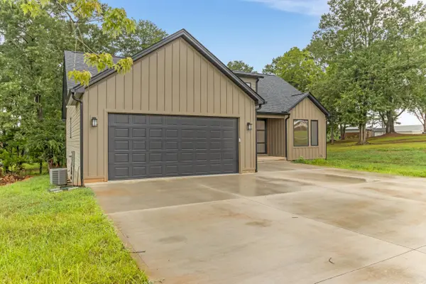 132 John Dodd RD, Spartanburg, SC 29303