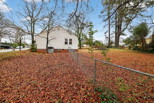 325 Merideth CIR, Spartanburg, SC 29306-4018