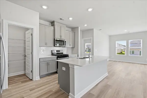 931 Rising Oak CT, Spartanburg, SC 29301