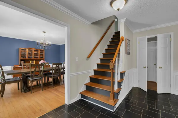 210 Heathwood DR, Spartanburg, SC 29307