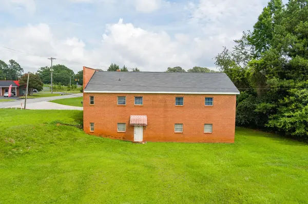 850 Falling Creek RD, Spartanburg, SC 29301