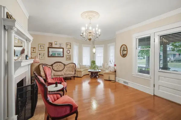 422 S Limestone ST, Gaffney, SC 29340