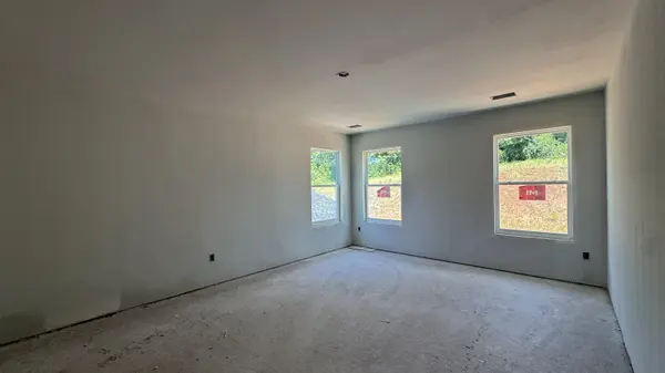 1124 Stable WAY, Landrum, SC 29356