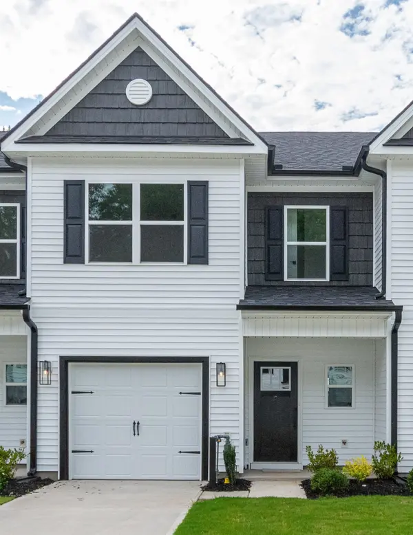 618 Farcroft TRL, Roebuck, SC 29376