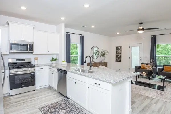 614 Farcroft TRL, Roebuck, SC 29376