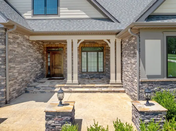 10445 New Cut RD, Campobello, SC 29322