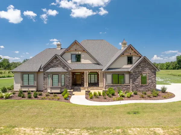 10445 New Cut RD, Campobello, SC 29322