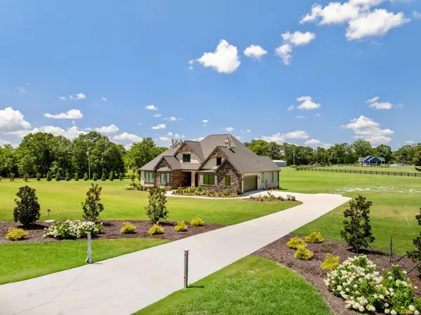 10445 New Cut RD, Campobello, SC 29322