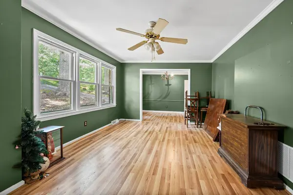 23 Weehawken CIR, Taylors, SC 29687
