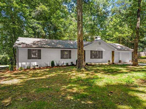 101 Wildwood LN, Landrum, SC 29356
