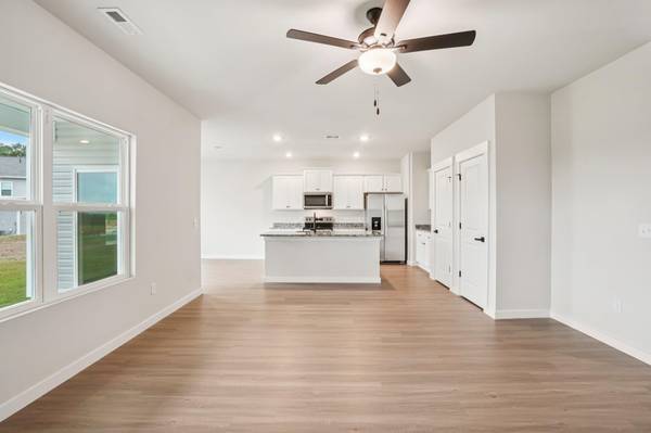 1216 Crested Iris ST, Moore, SC 29369