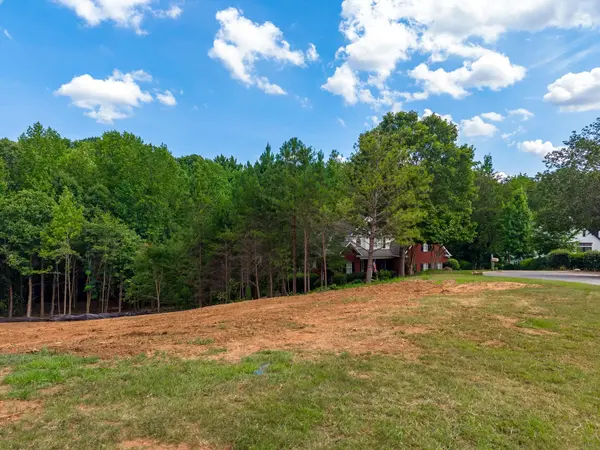 223 Hillsboro TRCE, Spartanburg, SC 29301