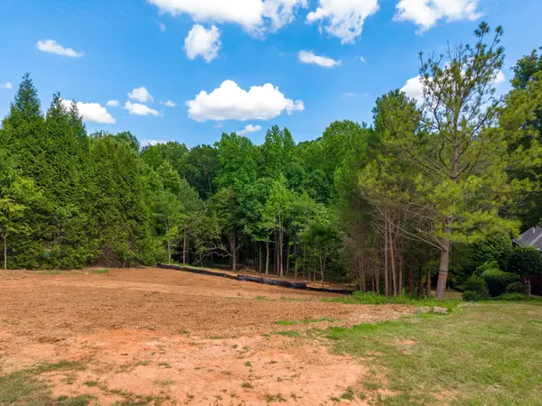 223 Hillsboro TRCE, Spartanburg, SC 29301