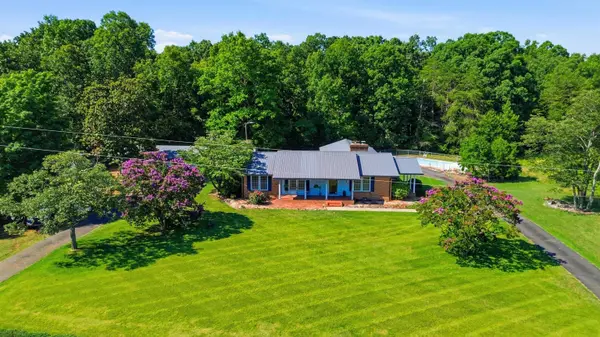 828 Ferry RD, Forest City, NC 28043