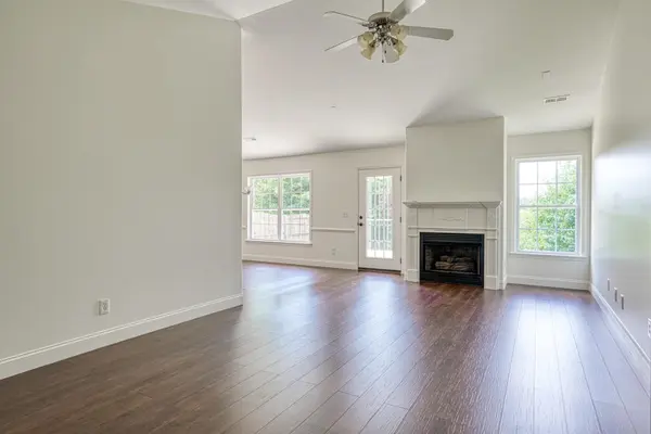 435 Melbourne LN, Spartanburg, SC 29301