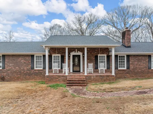 170 Oak Ridge DR, Jonesville, SC 29353