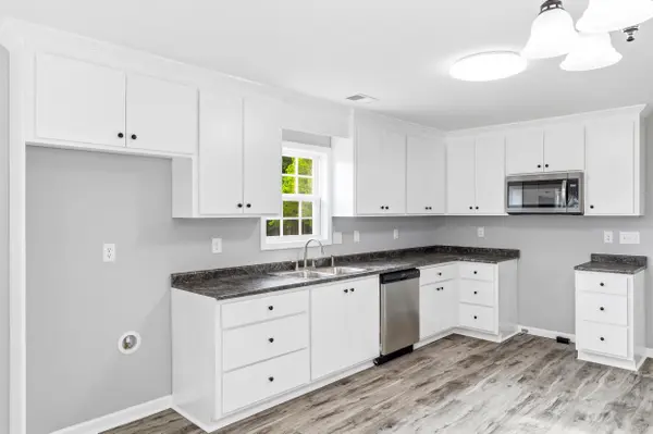 124 Laura Jane LN, Gray Court, SC 29645