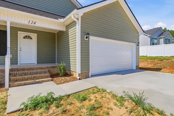 124 Laura Jane LN, Gray Court, SC 29645