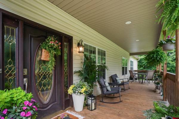 90 King RD, Weaverville, NC 28787-9351