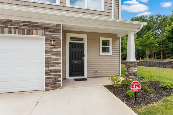201 Spartina CT, Spartanburg, SC 29307