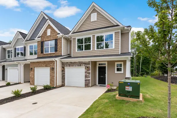 201 Spartina CT, Spartanburg, SC 29307