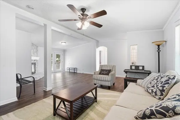 637 Ranch RD, Laurens, SC 29360