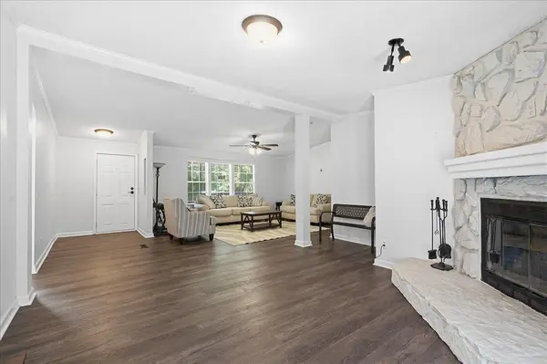 637 Ranch RD, Laurens, SC 29360