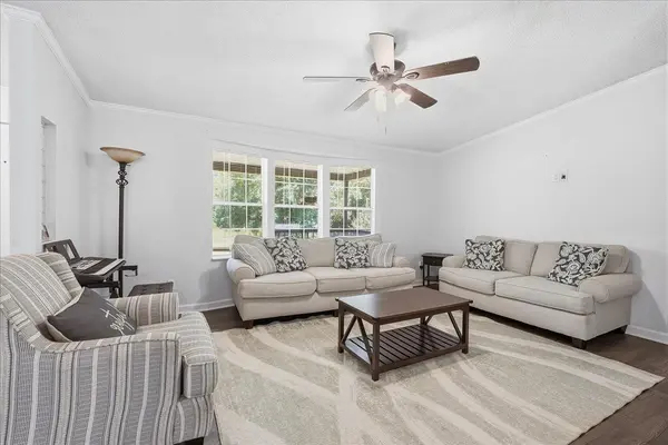 637 Ranch RD, Laurens, SC 29360