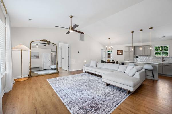 728 Cannonsburg DR, Duncan, SC 29334