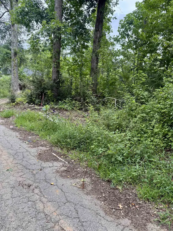 139 George ST, Spartanburg, SC 29306