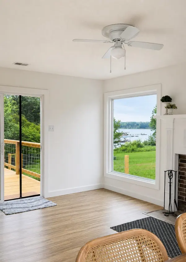 50 Coastline DR, Inman, SC 29349