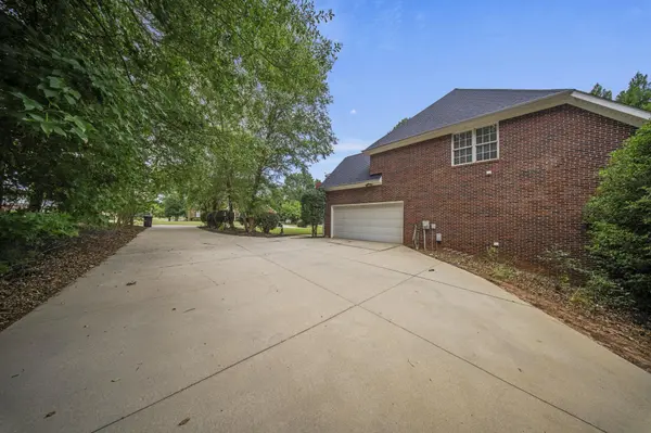 335 Benford DR, Boiling Springs, SC 29316