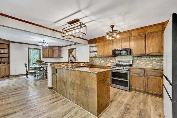 105 Summer Creek CT, Greer, SC 29650