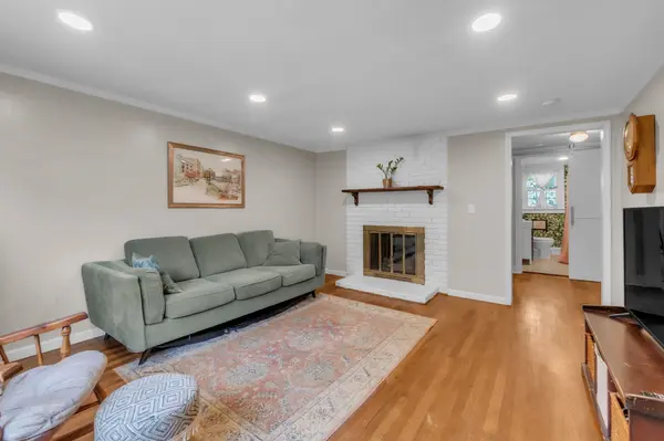5 Jones CIR, Greenville, SC 29617