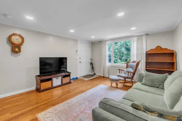 5 Jones CIR, Greenville, SC 29617