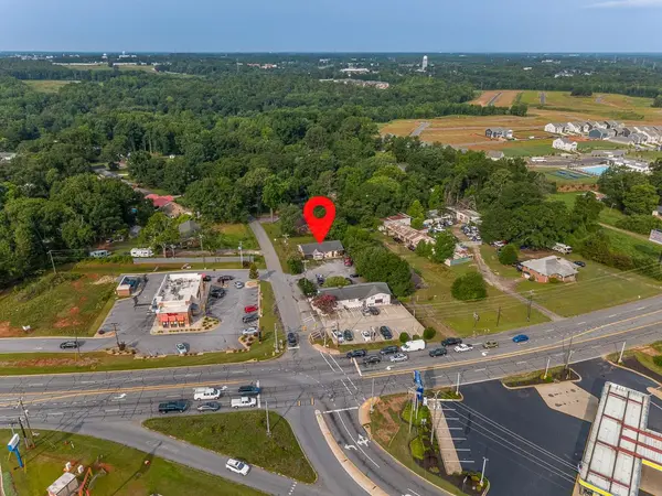 1501 B Boiling Springs RD, Boiling Springs, SC 29316