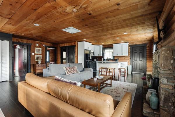 112 Bills Creek RD, Lake Lure, NC 28746