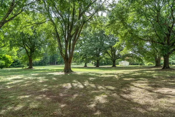 551 Riveroak RD, Inman, SC 29349