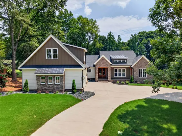 321 Dunbarton CT, Spartanburg, SC 29307